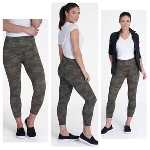 Spanx Look at Me Now Seamless Cropped Camo Leggings NWT